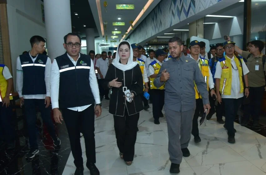 Pemudik Keluhkan Minimnya Penerangan di Jembatan Penyeberangan Pelabuhan Merak